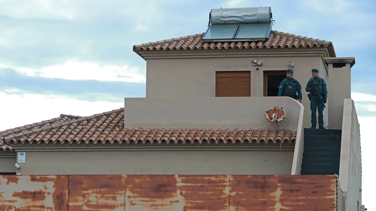 Registros de la Guardia Civil en Palmones