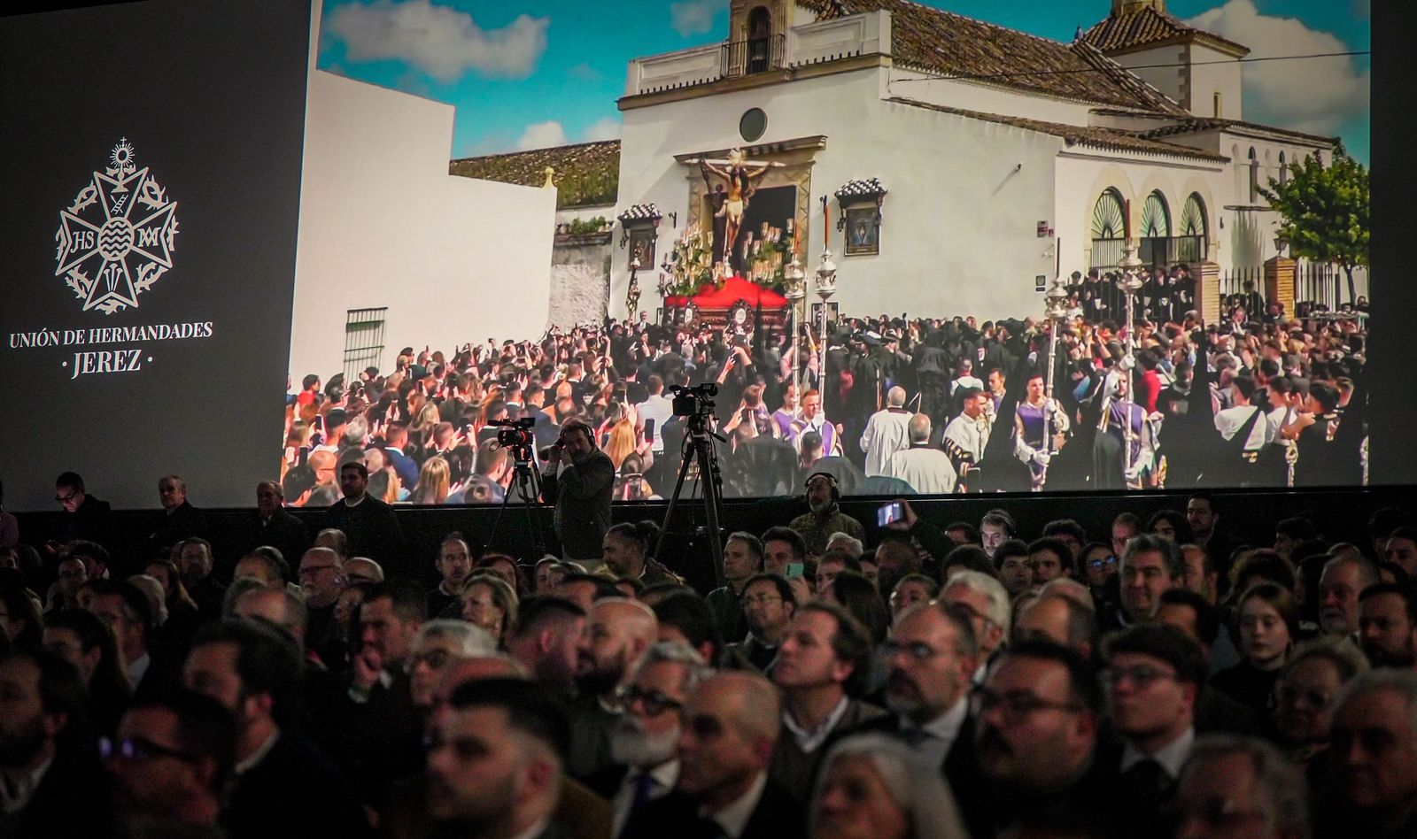 Imágenes de la presentación del cartel de la Semana Santa de Jerez 2026