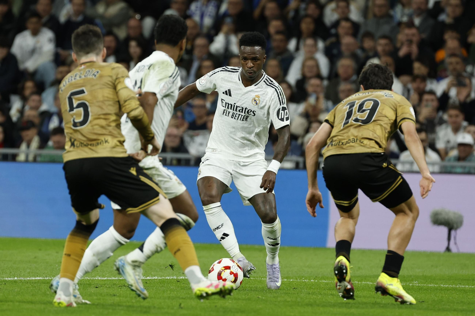Las fotos del Real Madrid - Real Sociedad camino del Estadio de la Cartuja