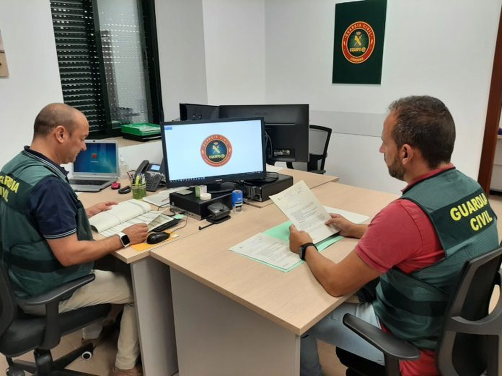 El equipo de la Guardia Civil que investigó el hecho.