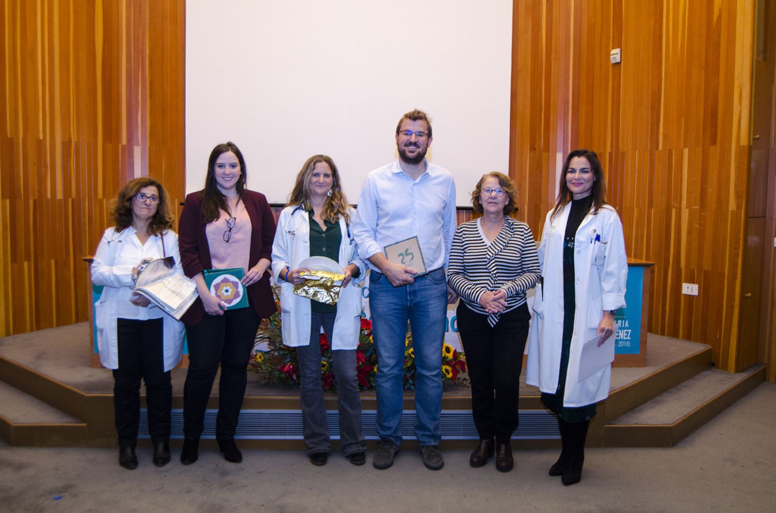 Intervinientes en la mesa de este viernes.
