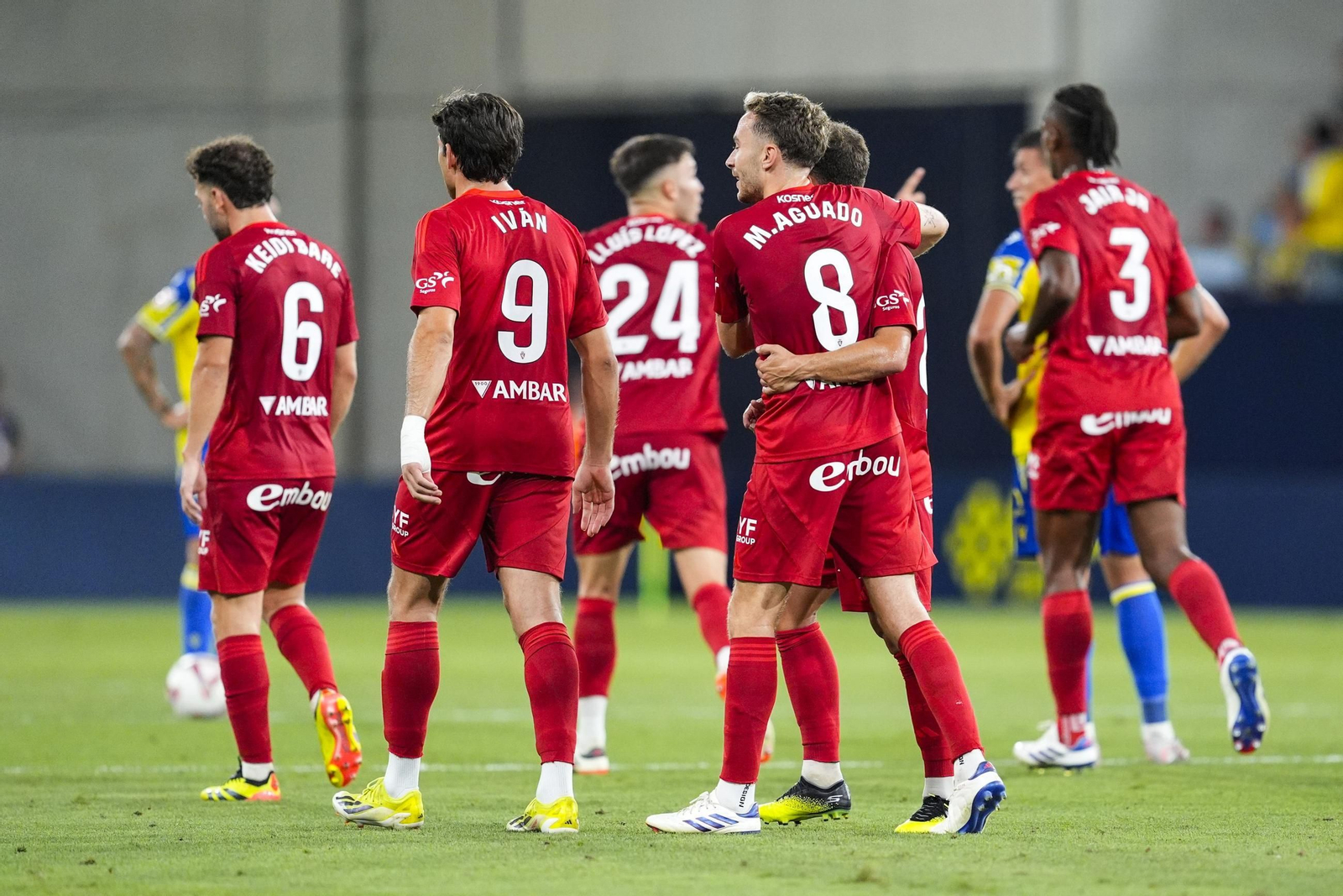 Los maños celebran un gol en el Nuevo Mirandilla esta temporada Los maños celebran un gol en el Nuevo Mirandilla esta temporada