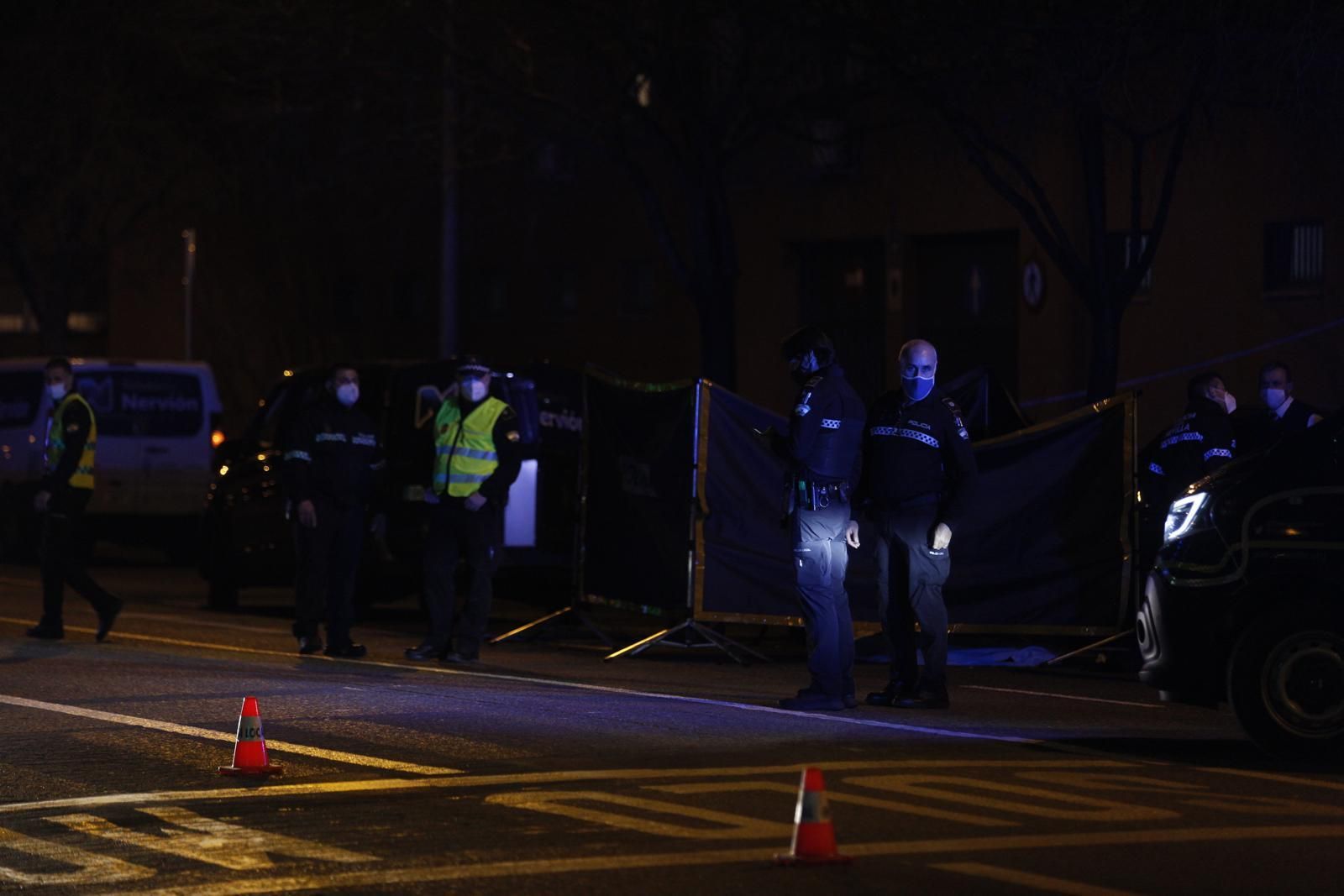 Policías en el lugar del accidente.