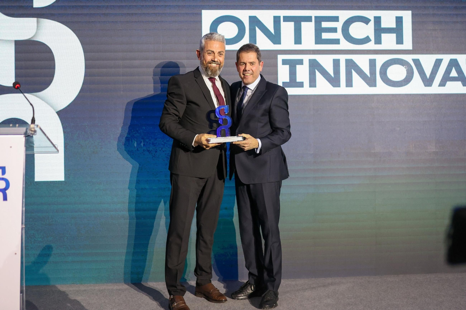 Así ha sido la entrega de los premios ADN Empresarial en Granada, con la presencia de Gerardo Cuerva