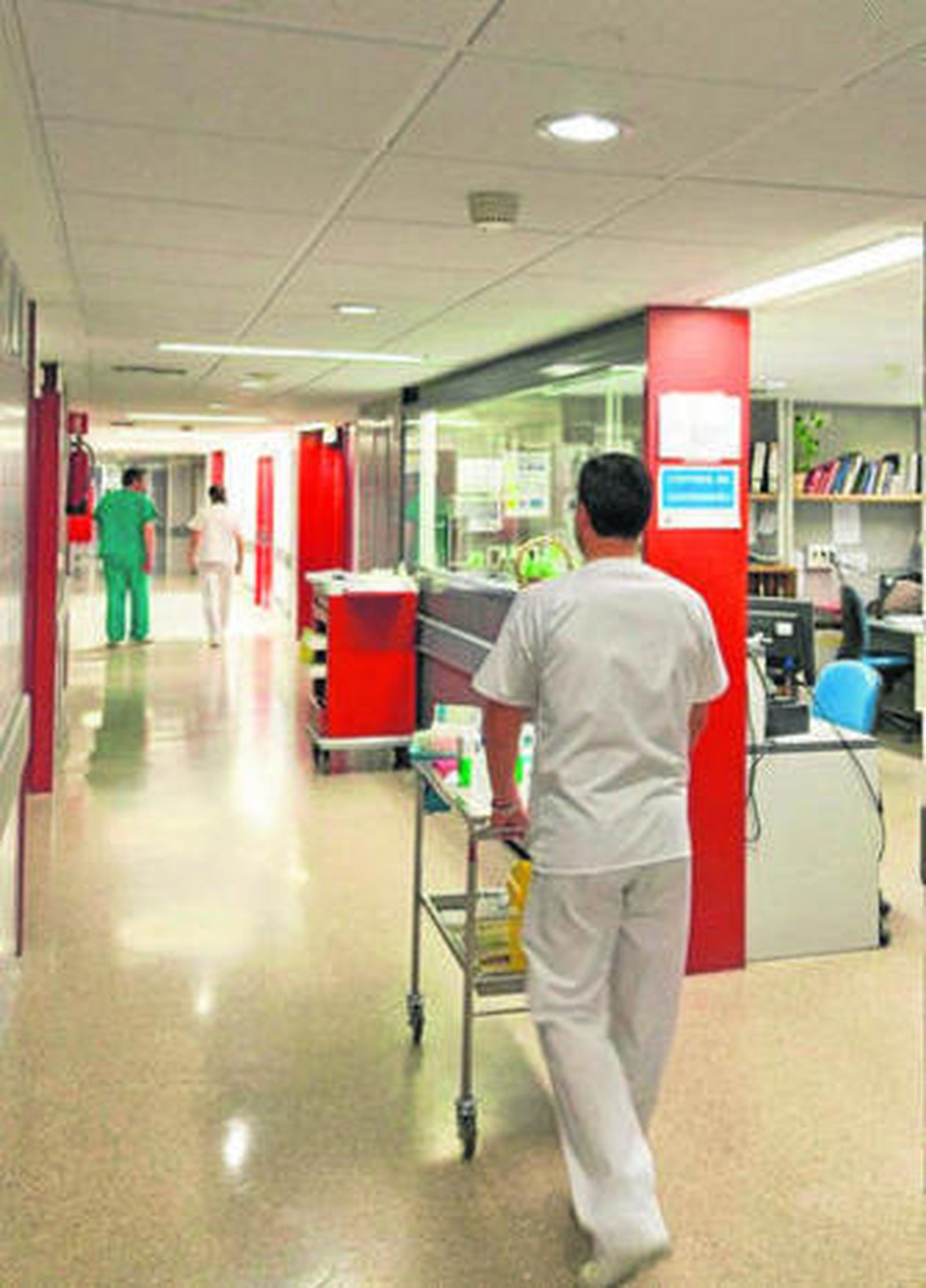 Los 11.500 profesionales del SAS se han visto afectados por el tijeretazo.