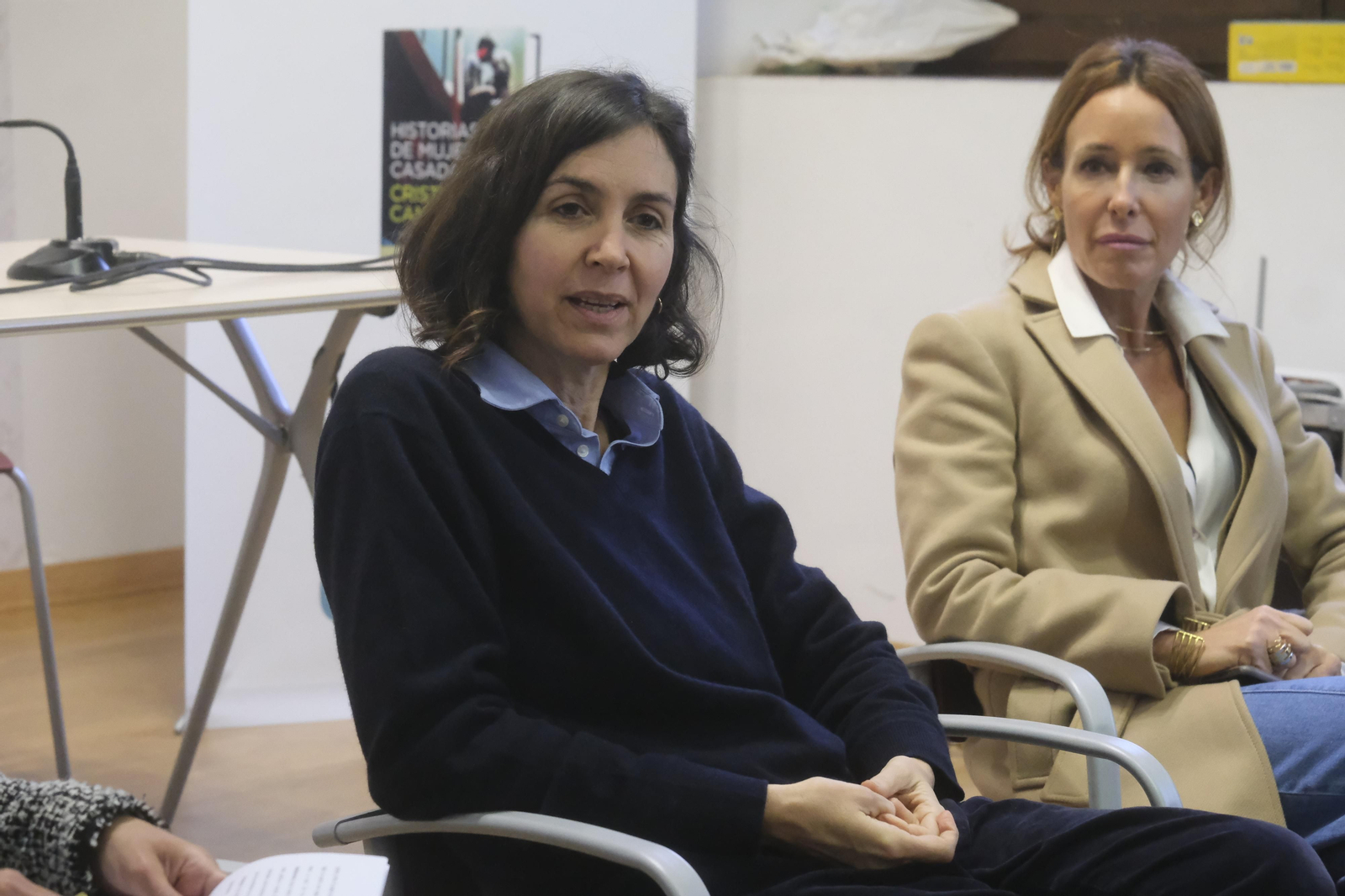 Las imágenes de la presentación de la obra ‘Historias de mujeres casadas’ de Cristina Campos en Córdoba