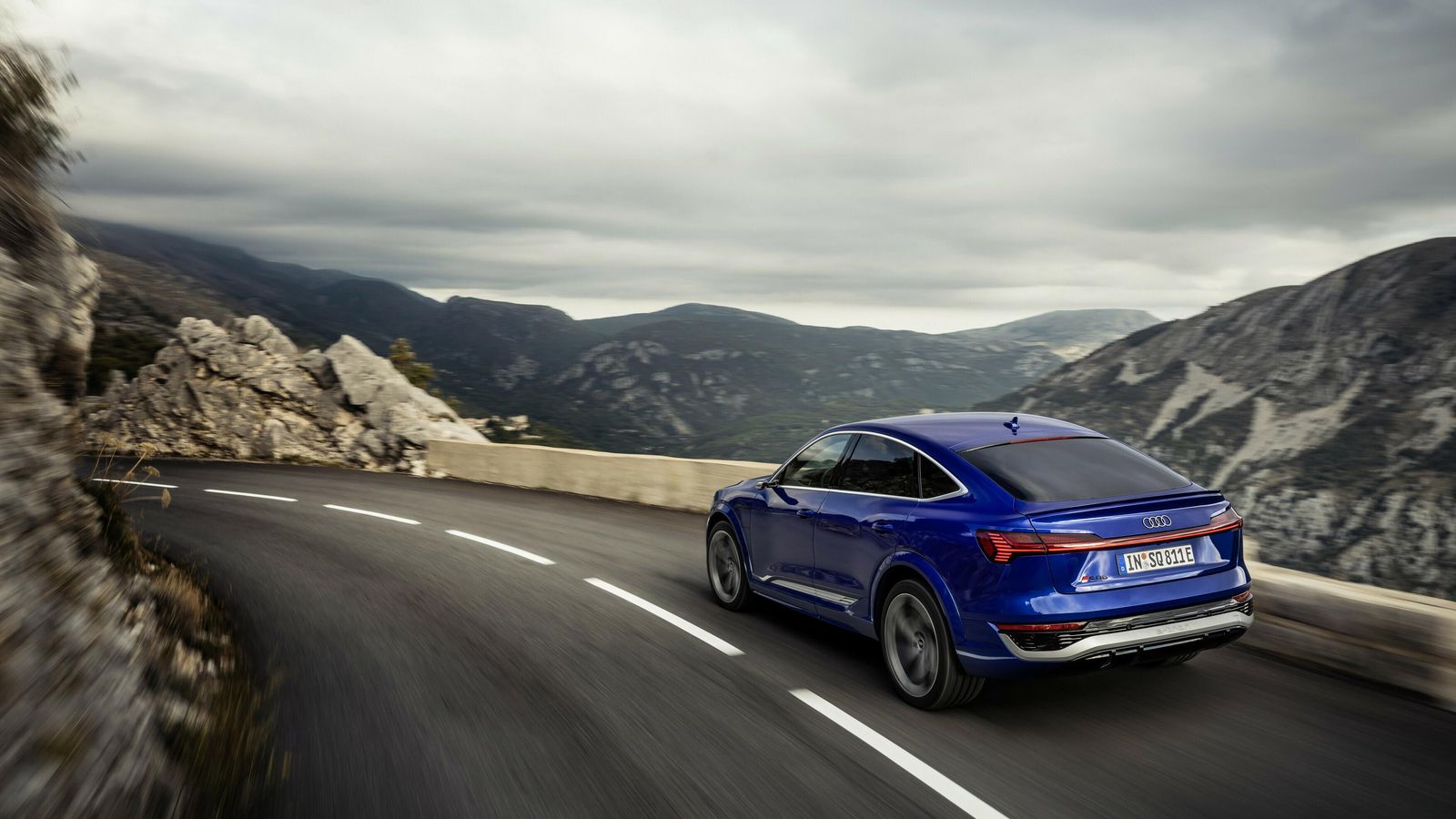 En función de la potencia disponible, varía la batería. Ahora la capacidad mínima nominal es de 95 kWh. Los más potentes, 114 kWh.