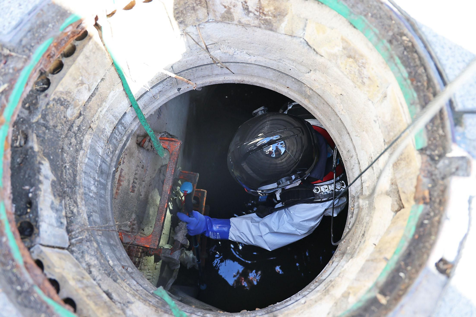 Así trabaja la Unidad de Subsuelo de la Policía para garantizar la seguridad en Huelva durante la Magna