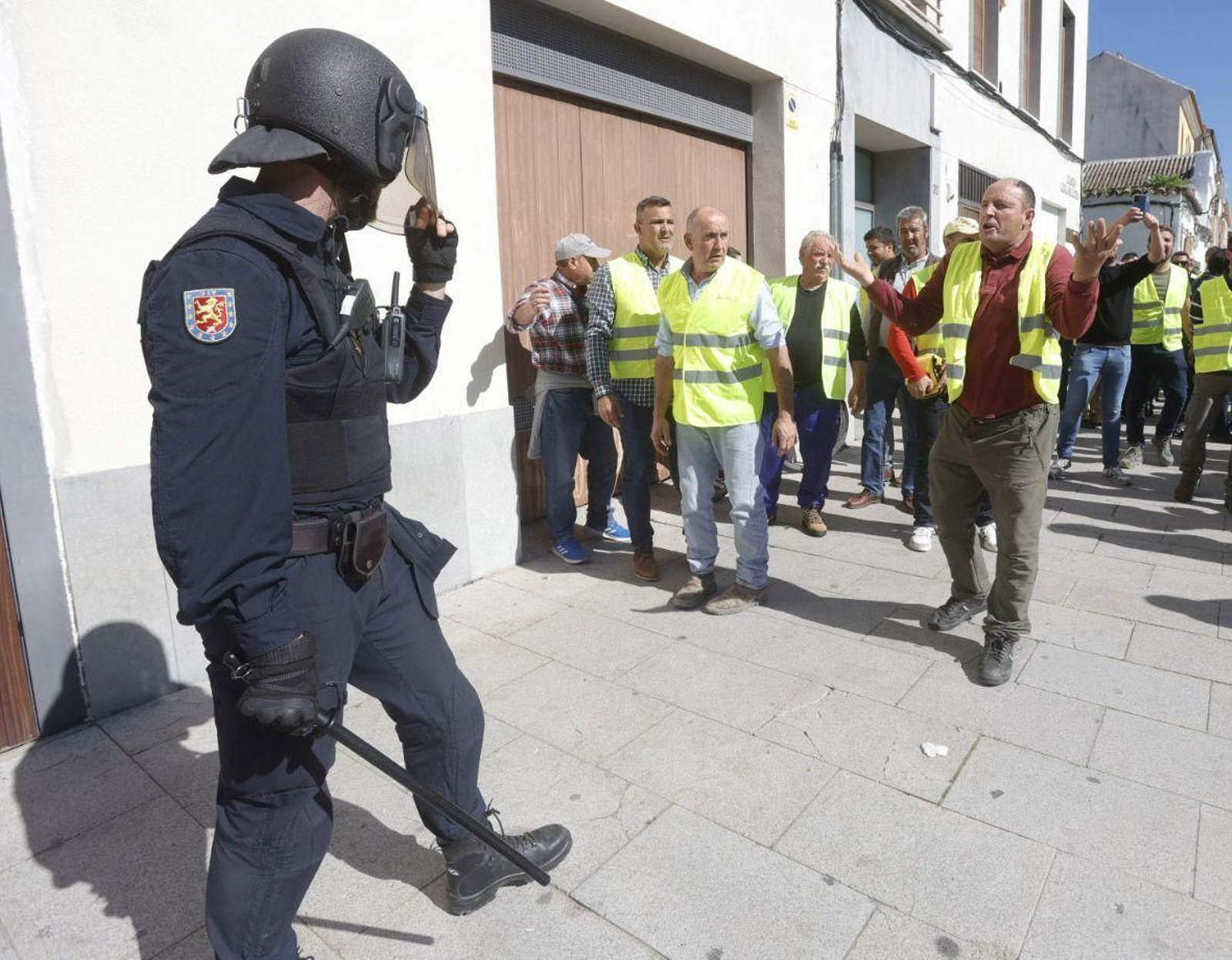 Un momento de tensión en la protesta del pasado 20 de febrero en Córdoba.