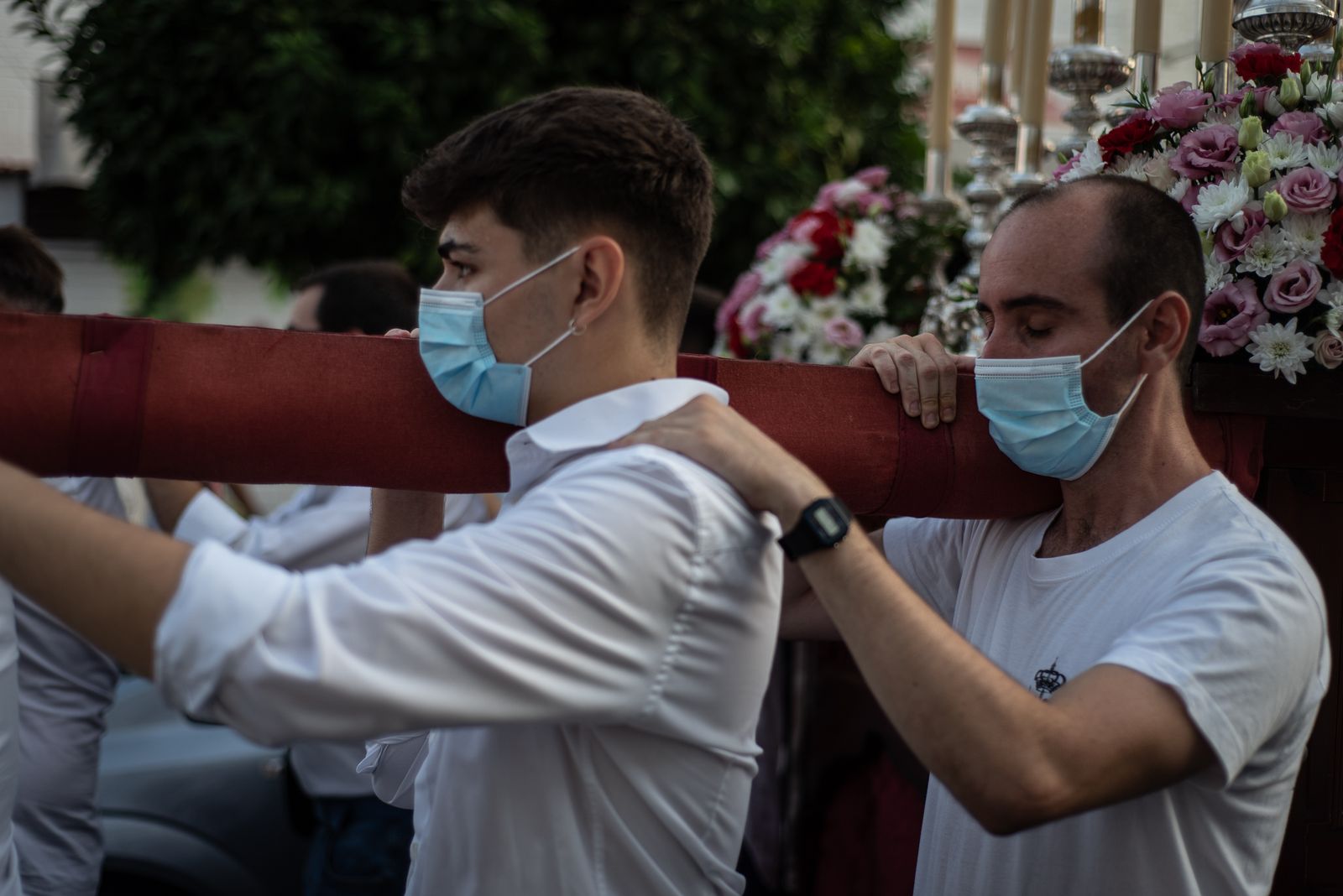 La procesión de la Virgen del Pilar por la Hispanidad en imágenes