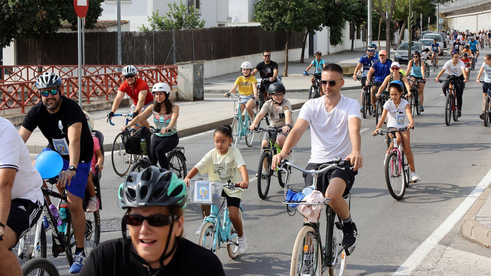 Búscate en el Día de la Bici Amistad por Jerez