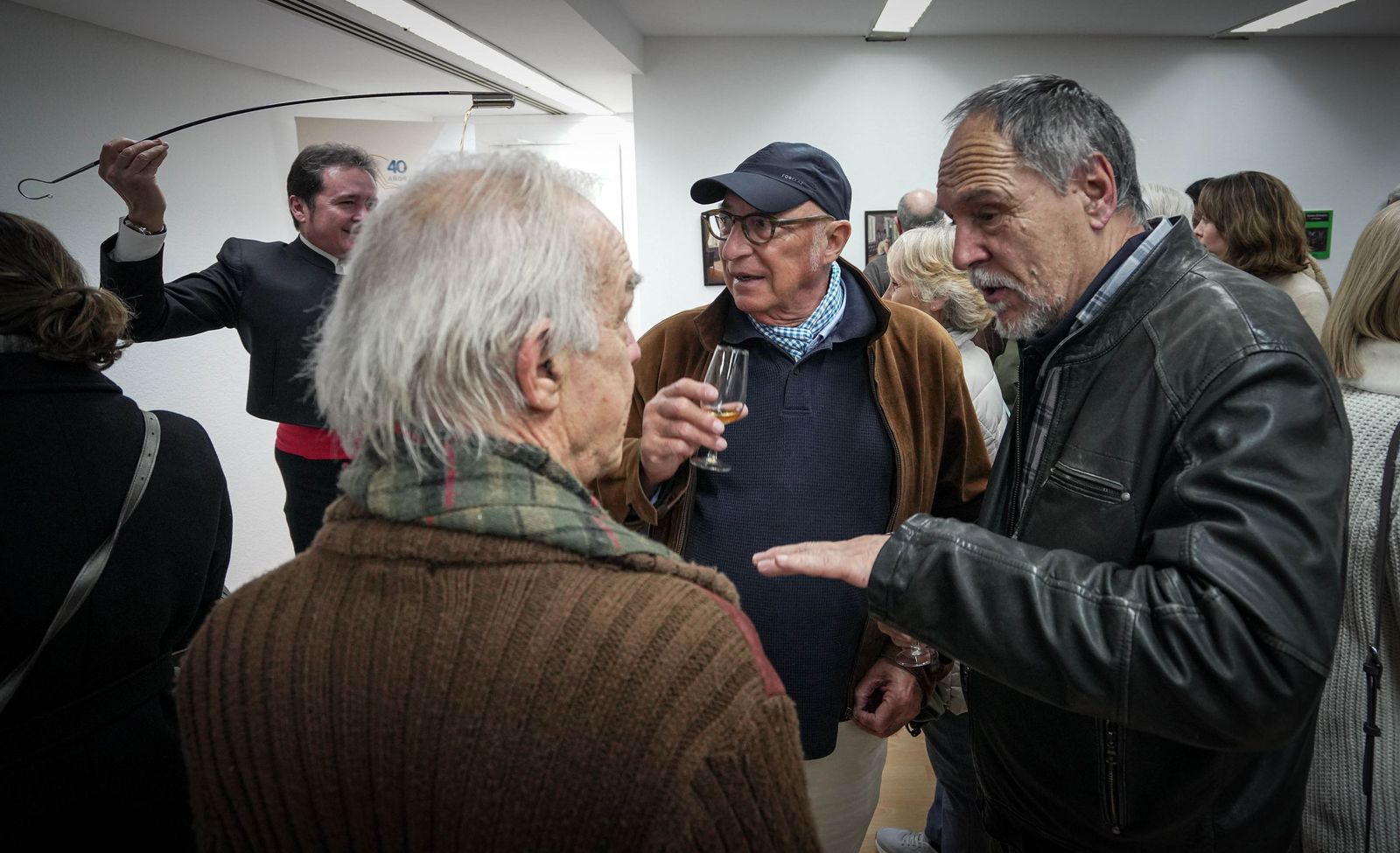 Imágenes de la inauguración de la exposición de Manuel del Valle en la sala ArteaDiario