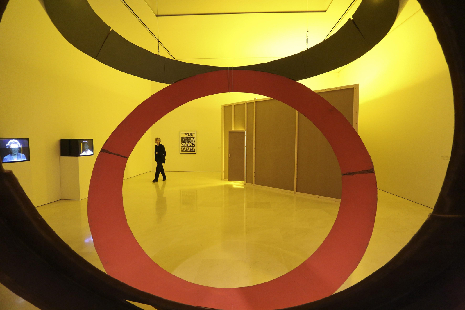 Fotos de la exposición de Bruce Nauman en el Museo Picasso Málaga