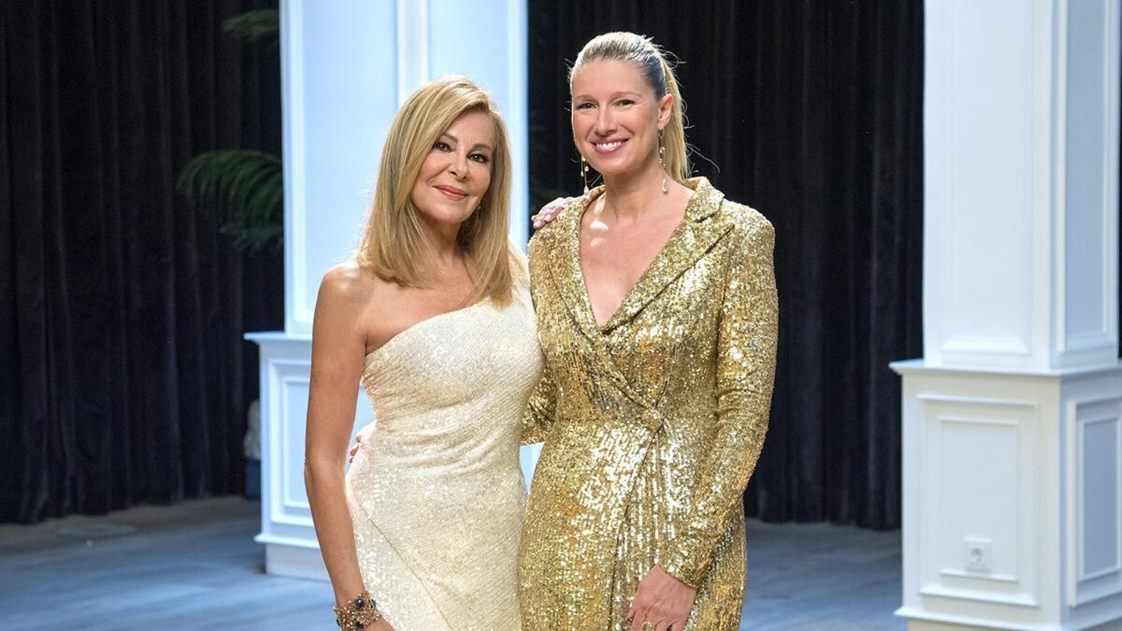 Ana Obregón y Anne Igartiburu en la presentación de las Campanadas 2020.