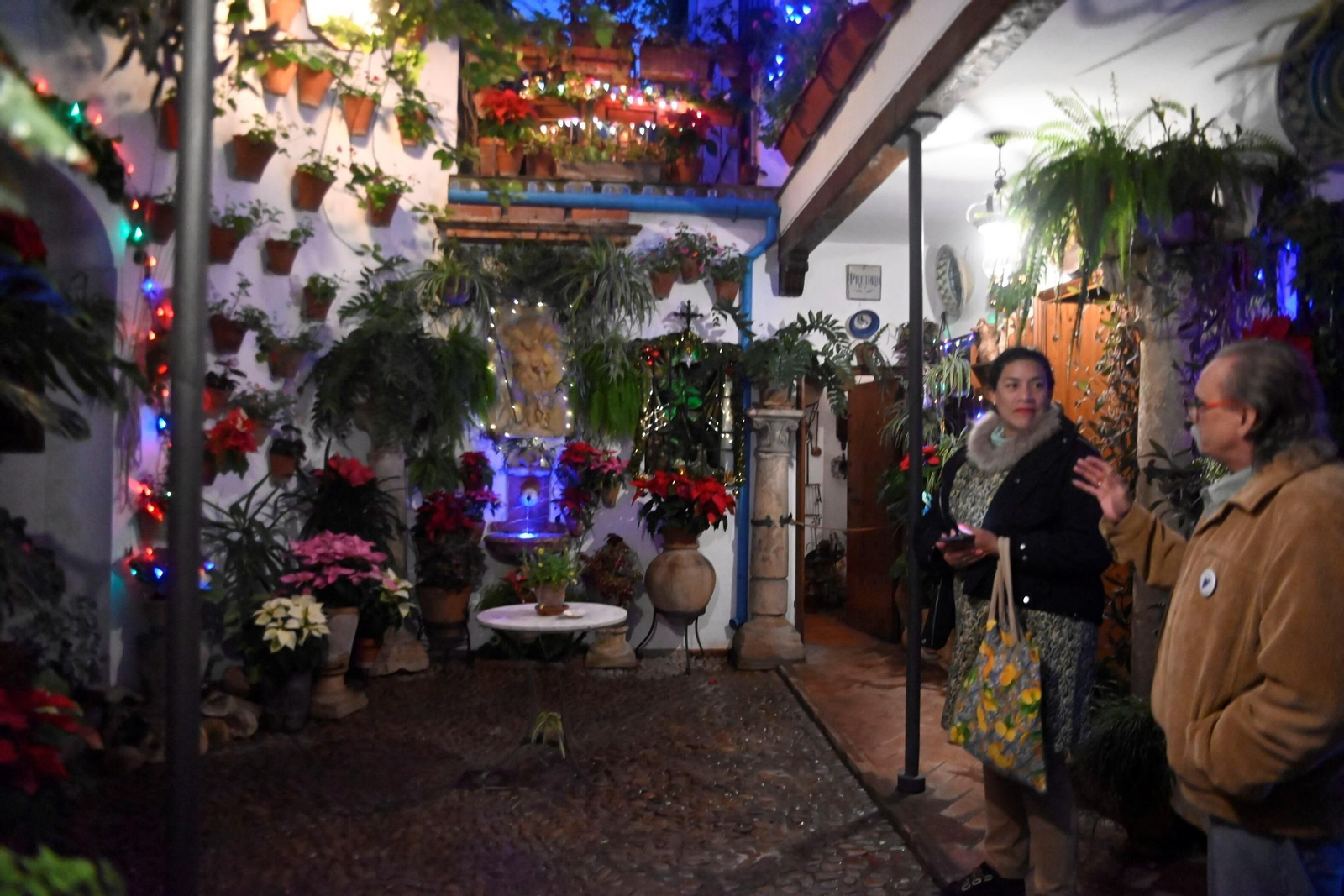 Los Patios de Córdoba se visten de gala por Navidad
