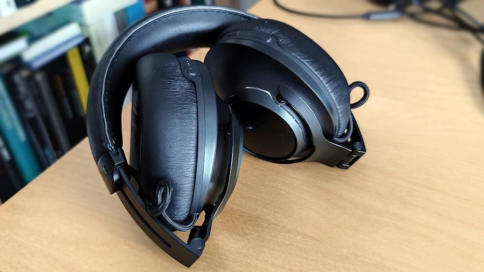 El análisis de los auriculares JBL Club One, en imágenes