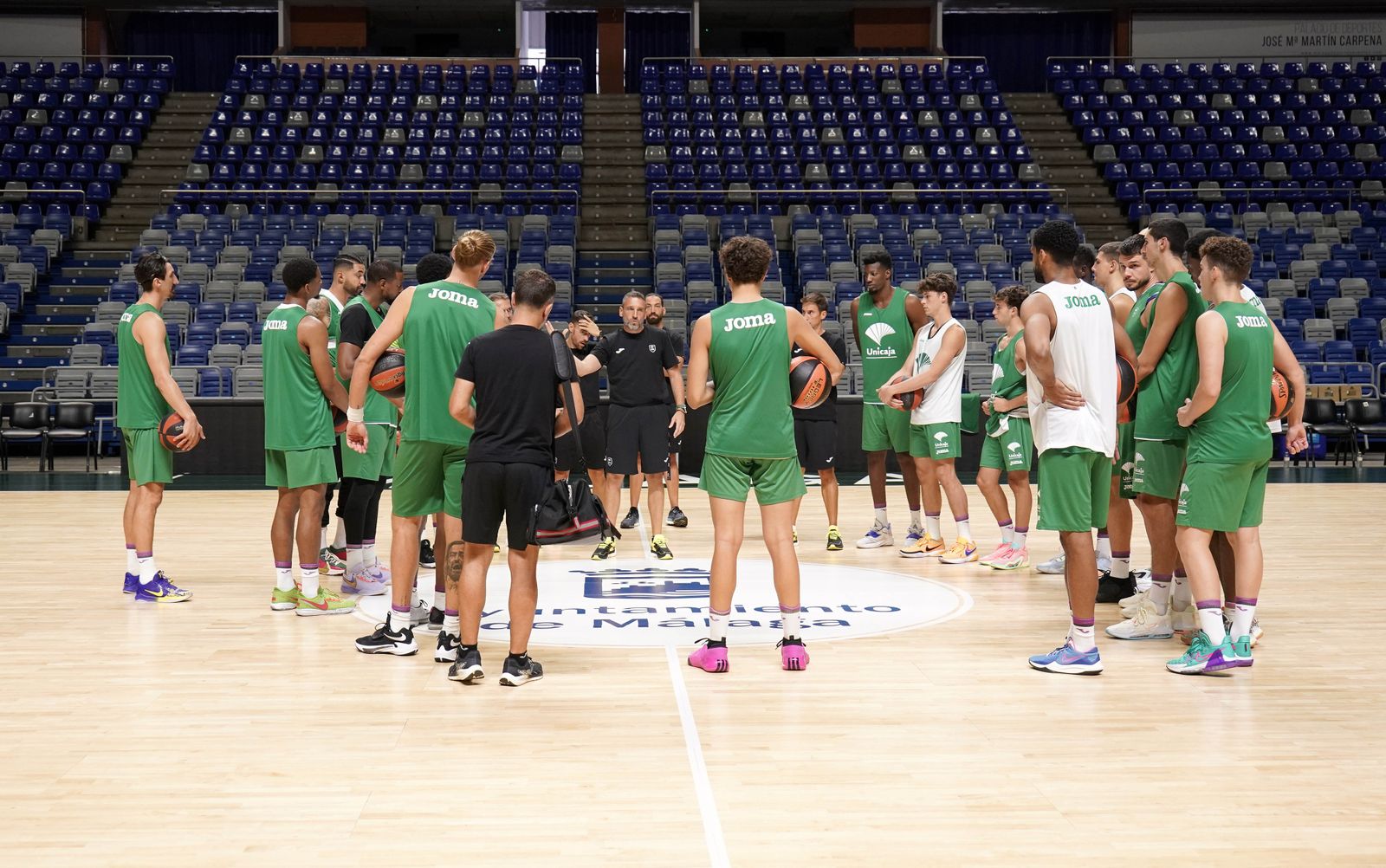 El Unicaja 2023/24 ya trabaja sobre la pista