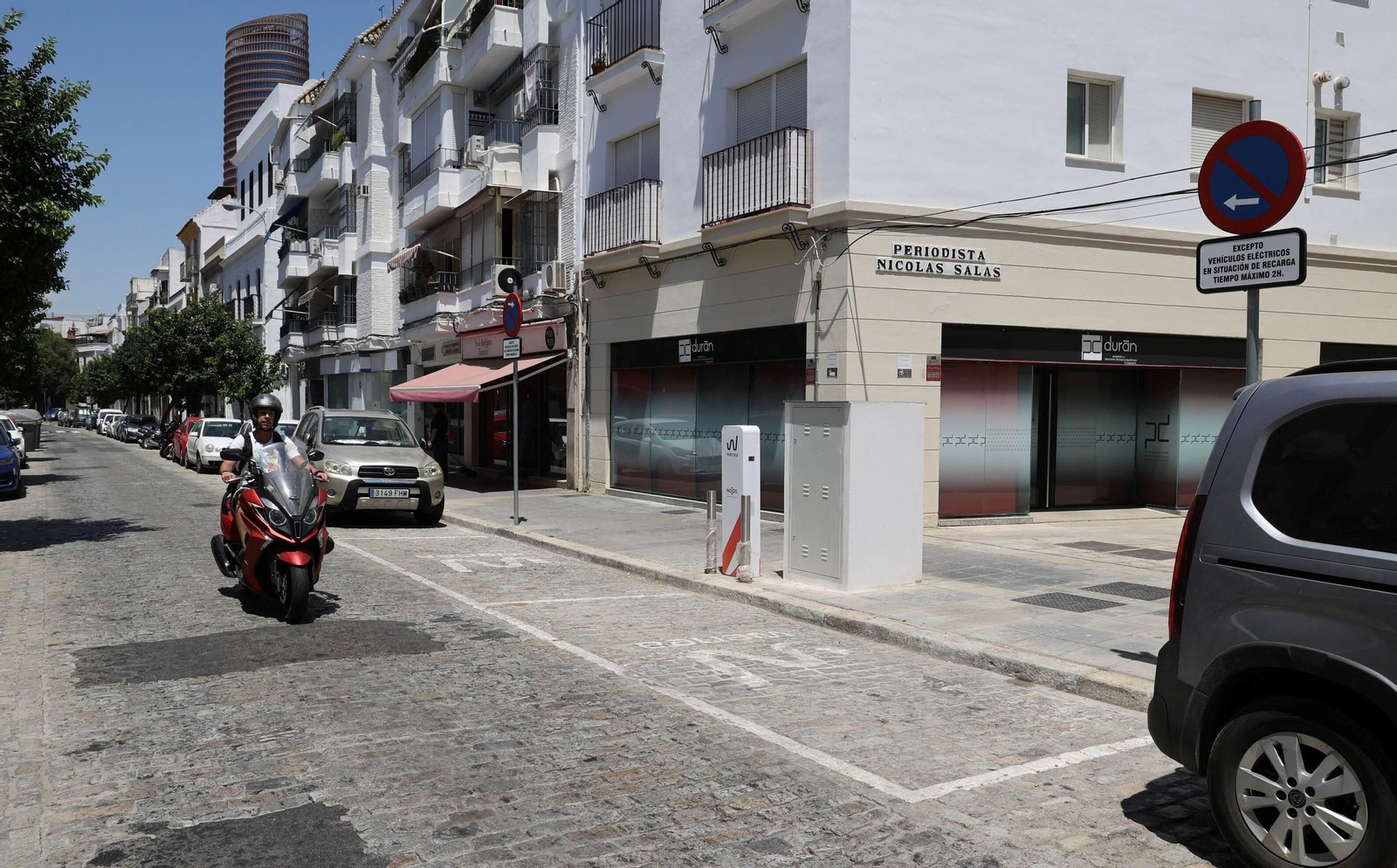 Las dos plazas de aparcamientos libres en la calle Castilla.