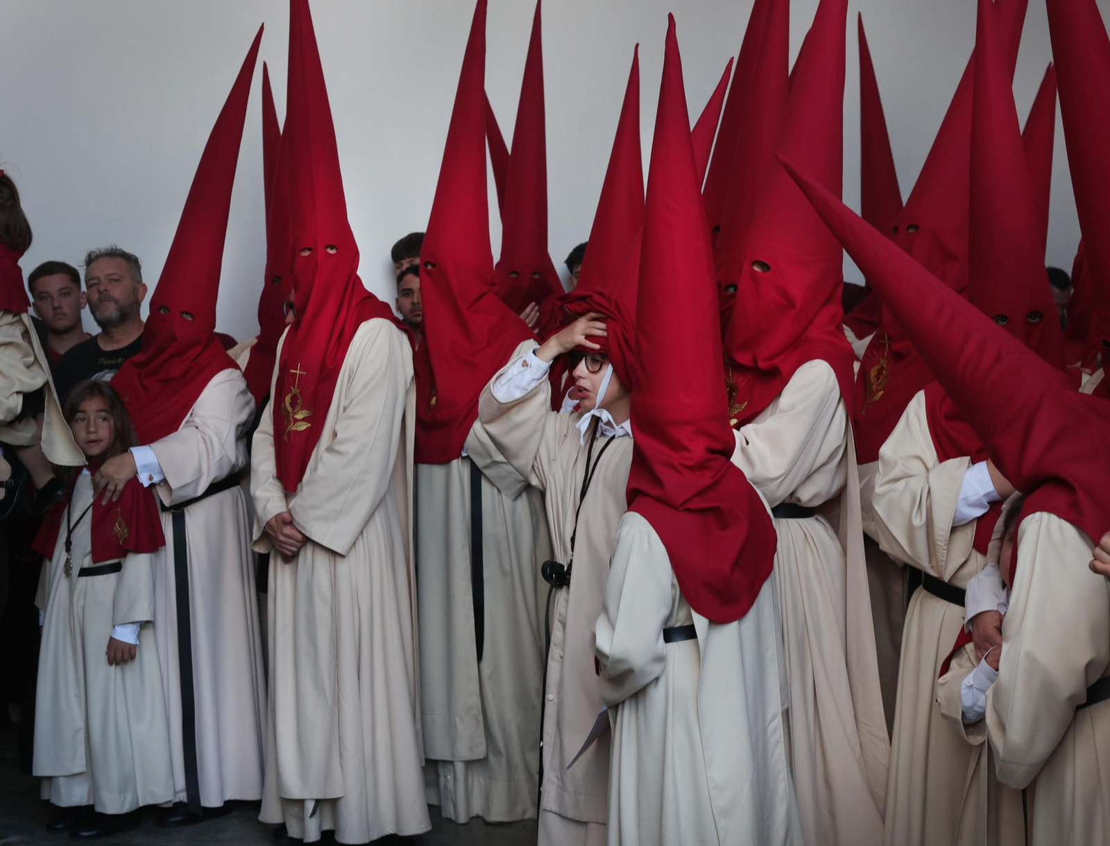 Imágenes de la Hermandad de Bondad y Misericordía en el Martes Santo de Jerez 2025