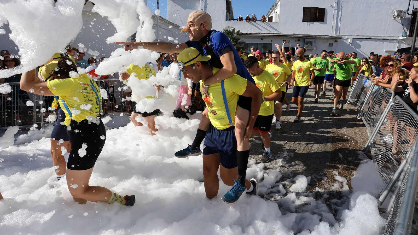 Búscate en la VII Carrera del Barro en La Barca