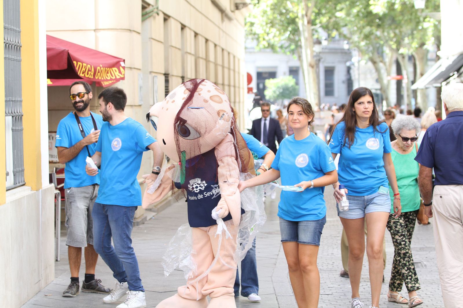 La tortuga Chelo del Acuario de Sevilla da comienzo a una acción de concienciación para difundir la cultura oceánica
