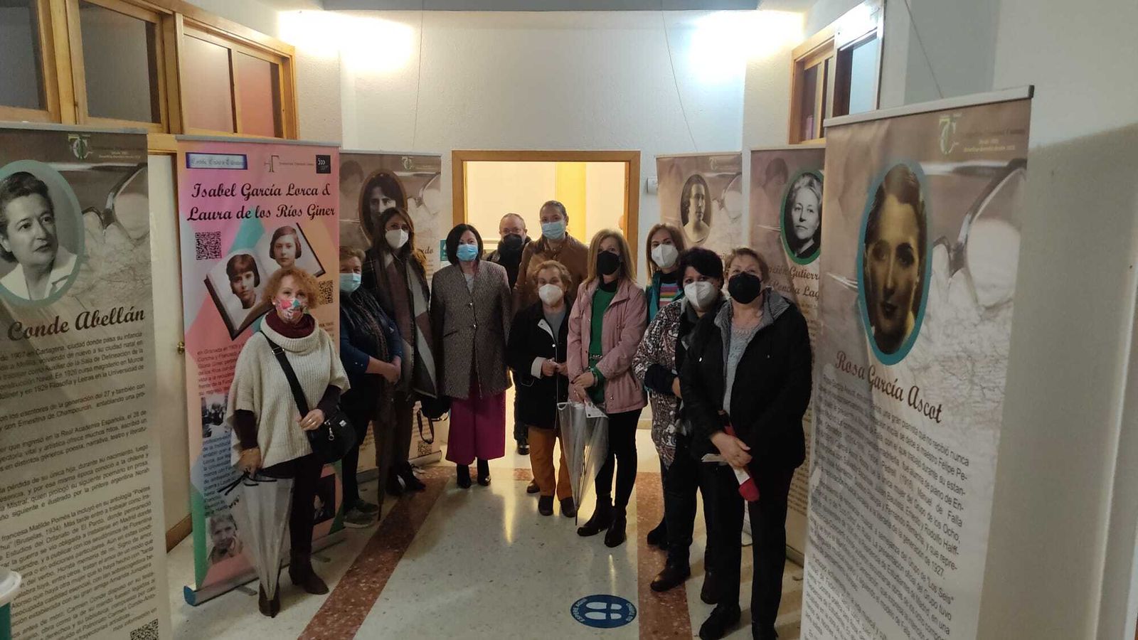 Presentación de la muestra en la barriada periférica de Santa Cruz.