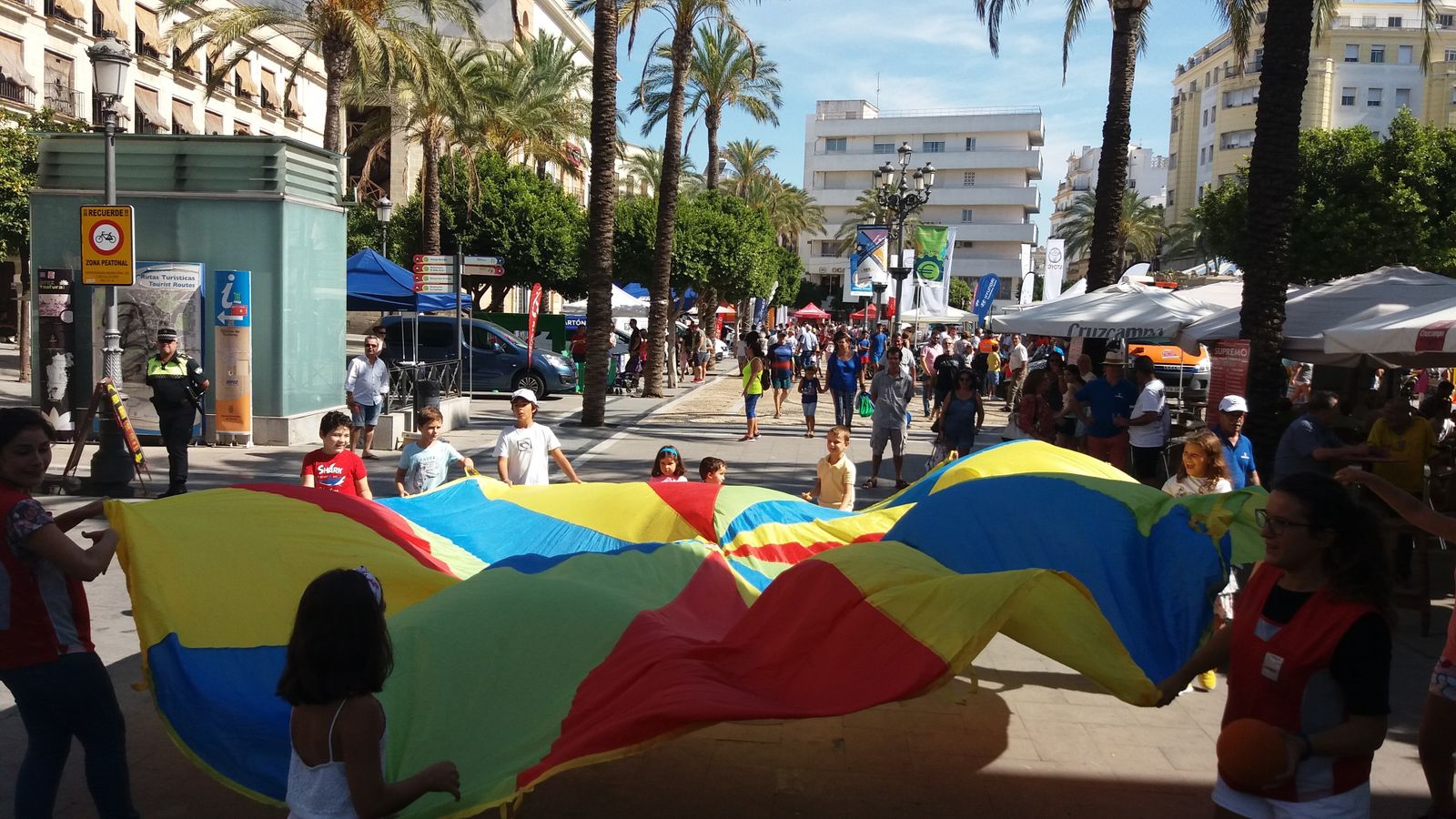 Imagen de la celebración de la Feria de la Movilidad, el pasado año, en la plaza del Arenal