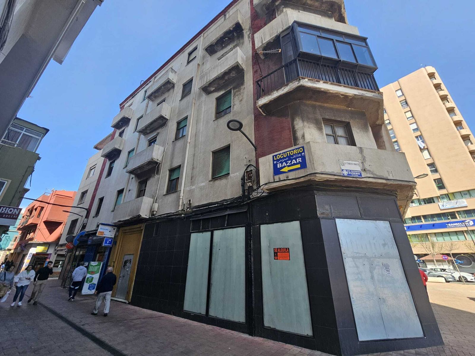 La antigua Casa del Marino, cuya entrada está en la calle Teniente Maroto.