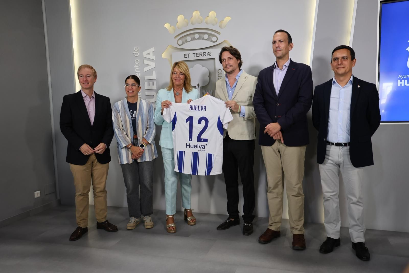 La publicidad de Huelva Original lucirá en la camiseta del Decano.