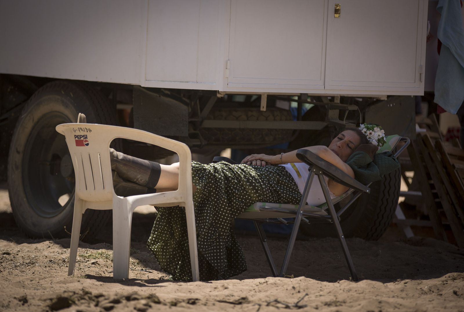 El paso de hermandades del Rocío por la Raya Real