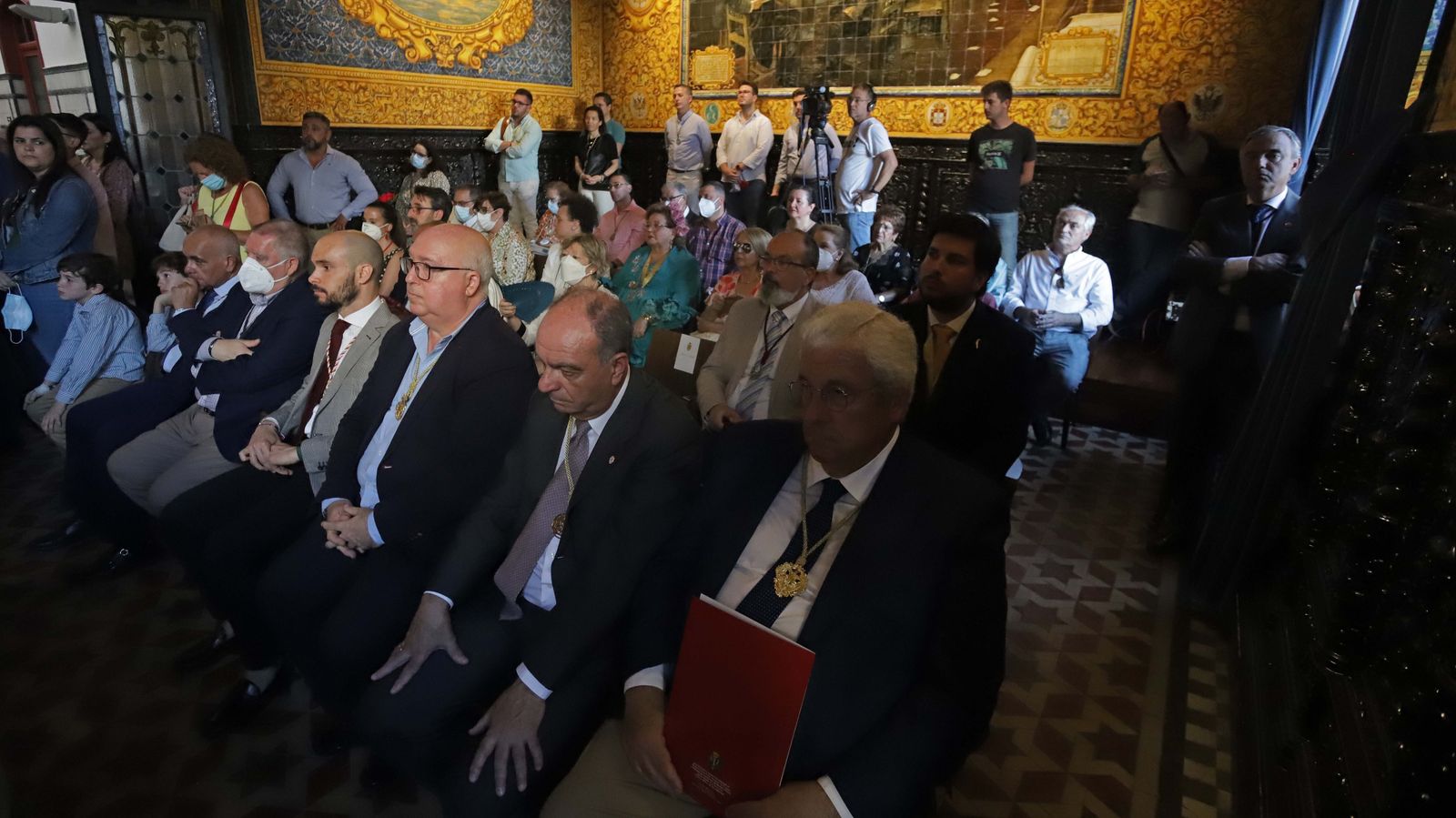 Entrega de la Medalla de la ciudad a la hermandad del Rocío de Algeciras