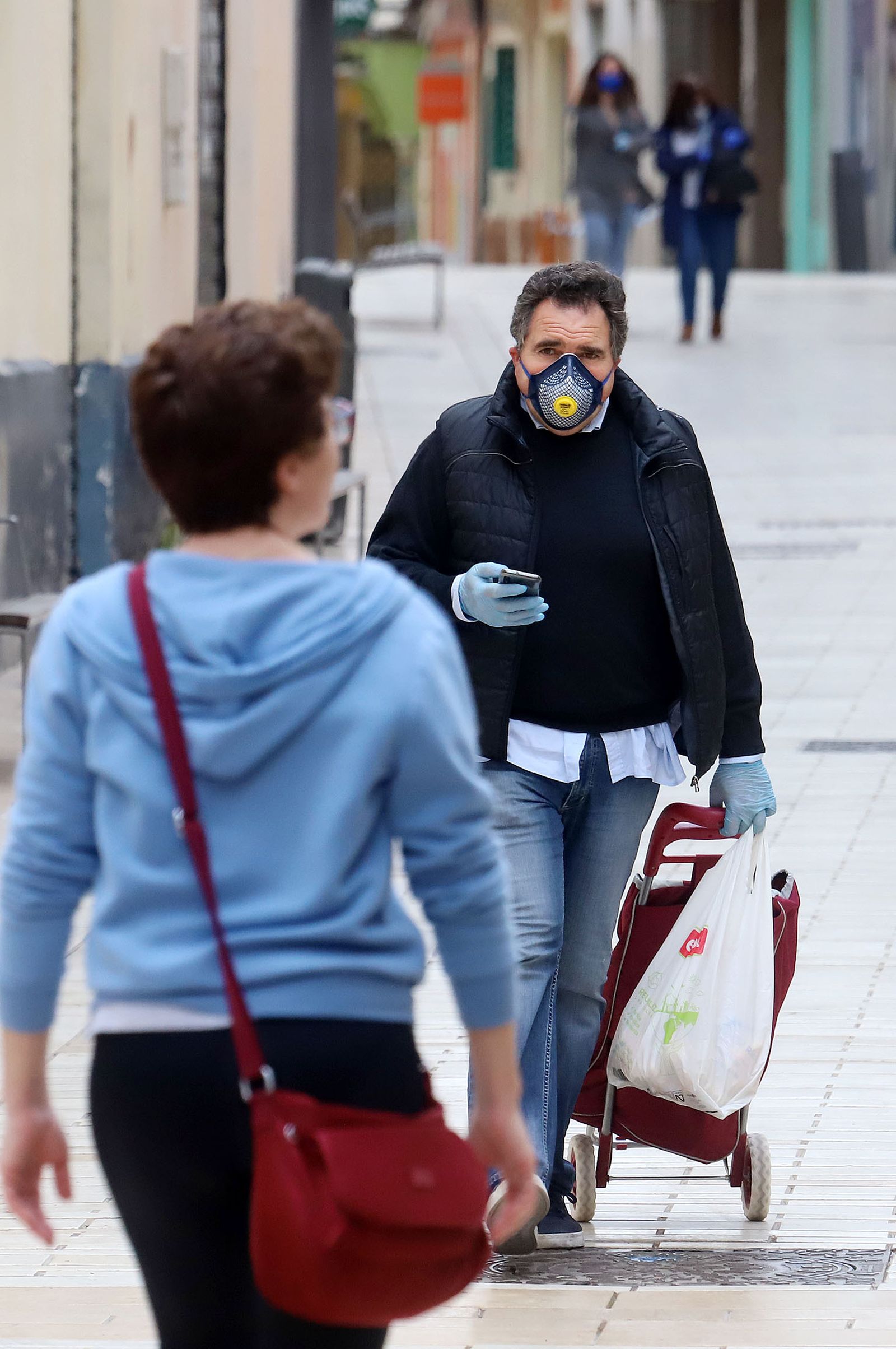Imágenes del uso de la mascarilla para prevenir el contagio por coronavirus