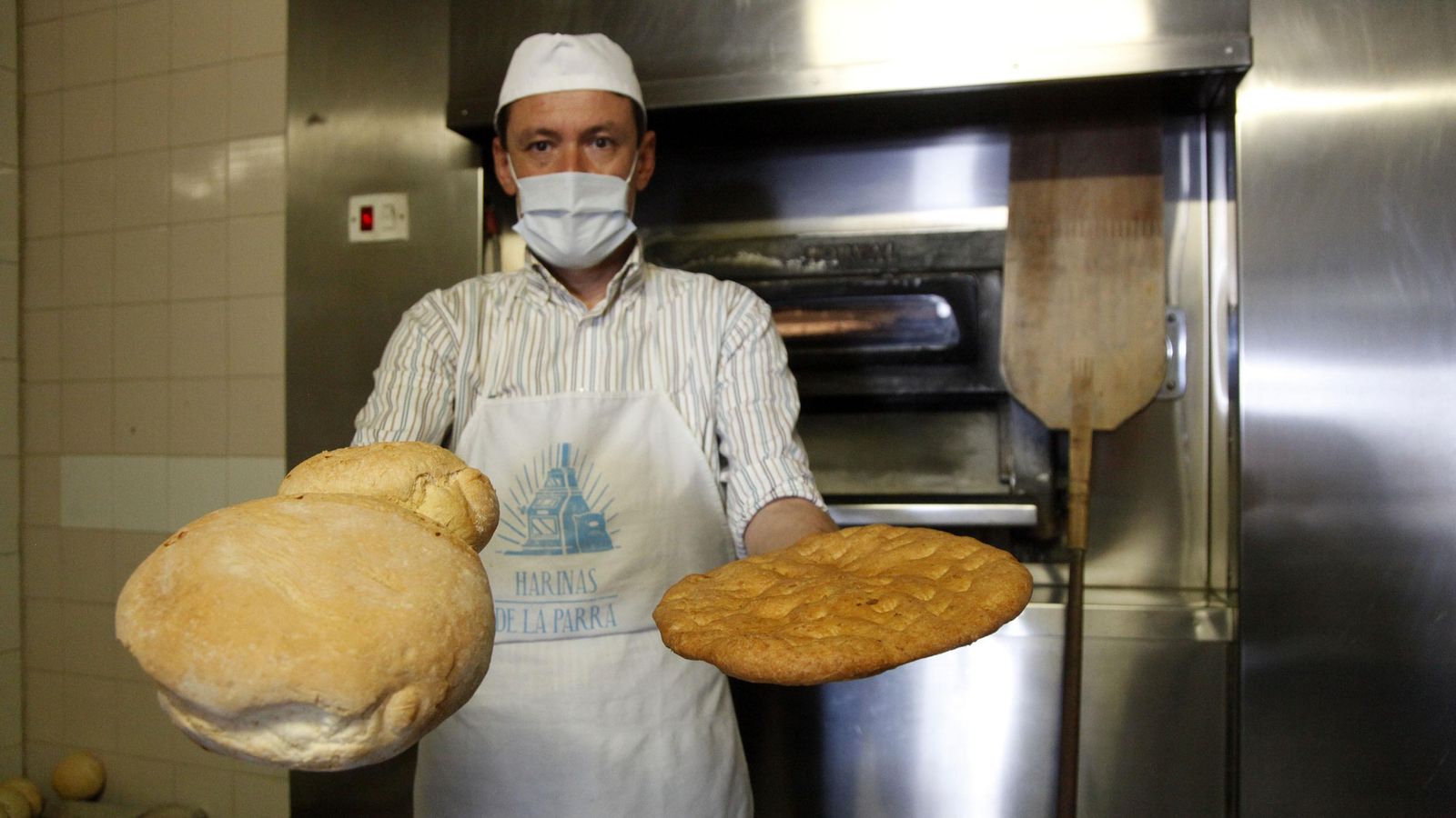 Pan en horno de leña