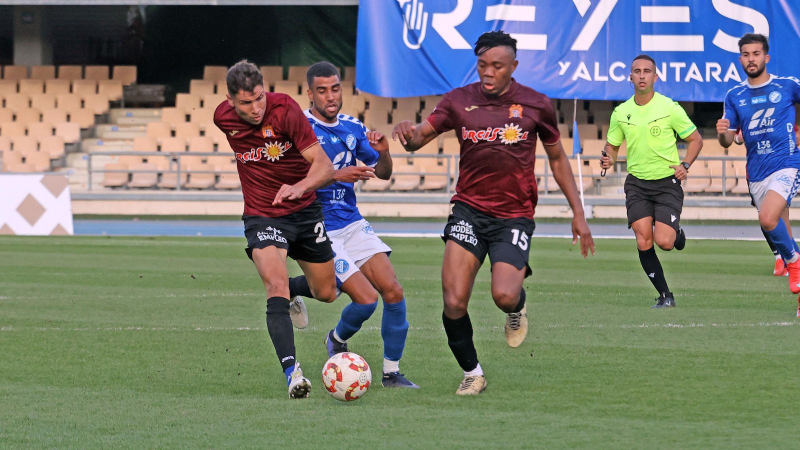Imágenes del Xerez DFC contra el Águilas FC