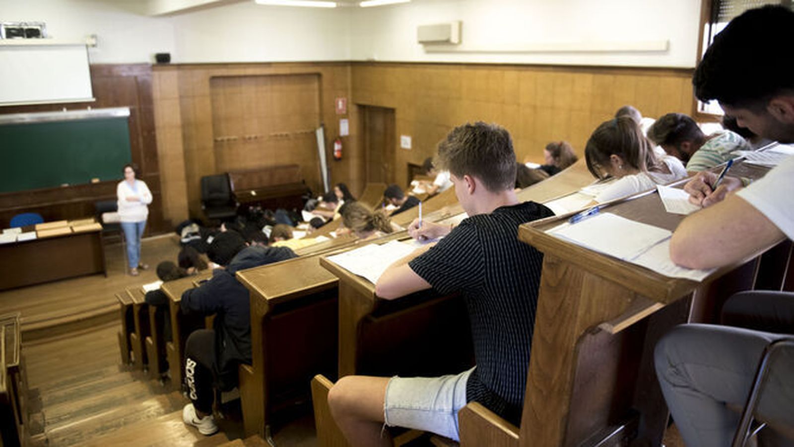 La residencia de estudiantes Virgen de las Nieves abrirá los domingos tras la petición de las familias