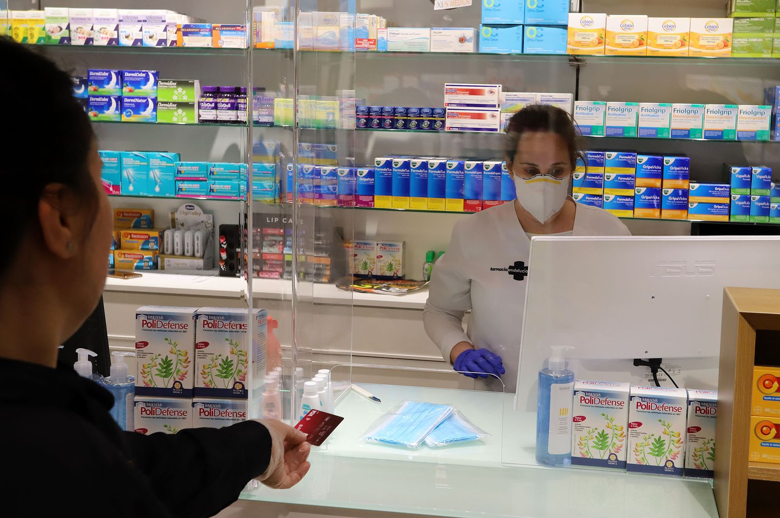 Imágenes del uso de la mascarilla para prevenir el contagio por coronavirus