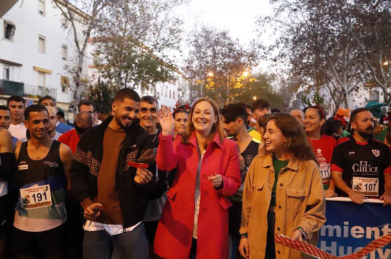 Imágenes de la carrera de San Silvestre en Huelva