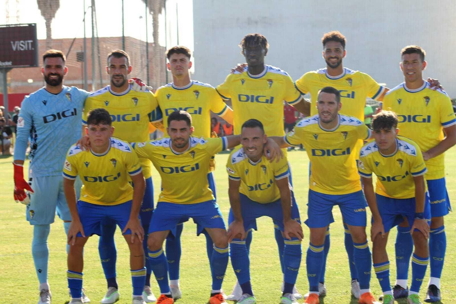 Barbate-Cádiz CF: Todas las imágenes del partido