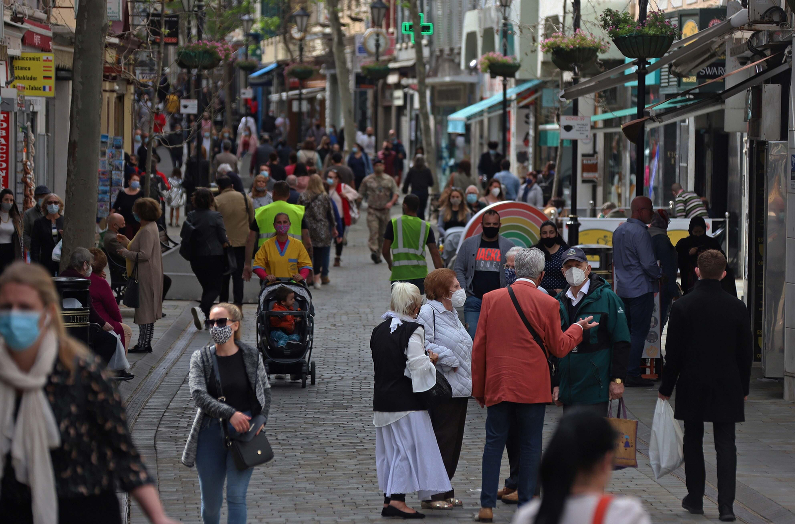 Ambiente en la calle principal de Gibraltar.