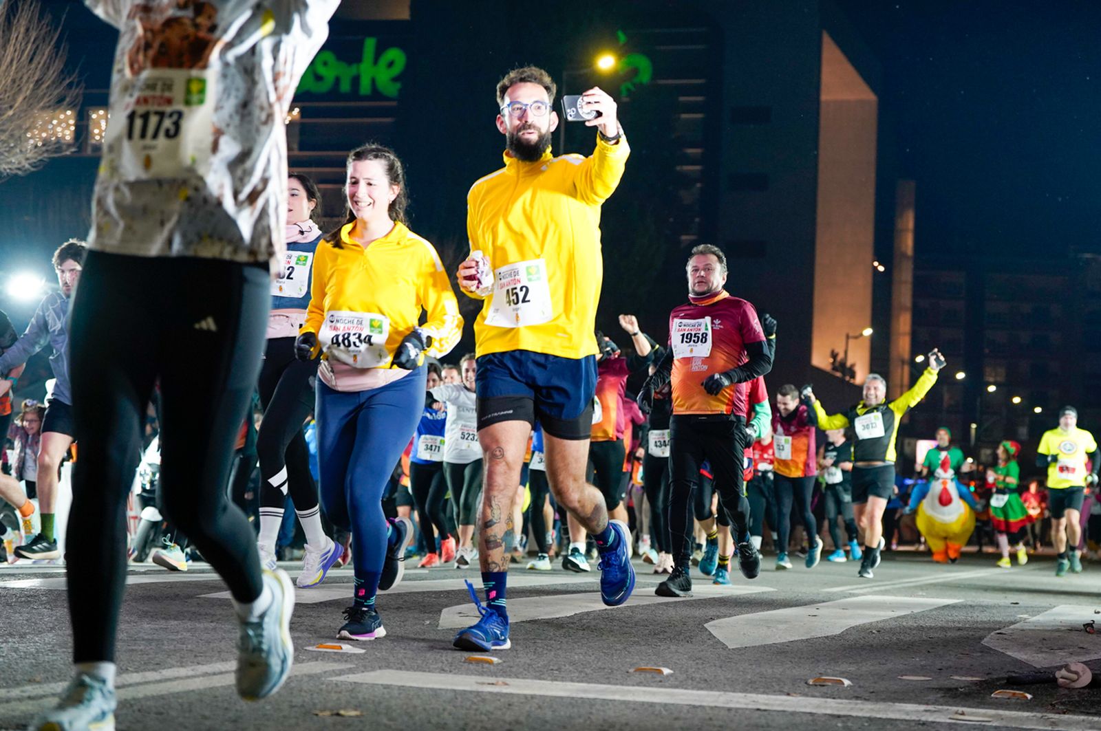 En imágenes: búscate en tu llegada a meta de la Carrera de San Antón 2026 (1)