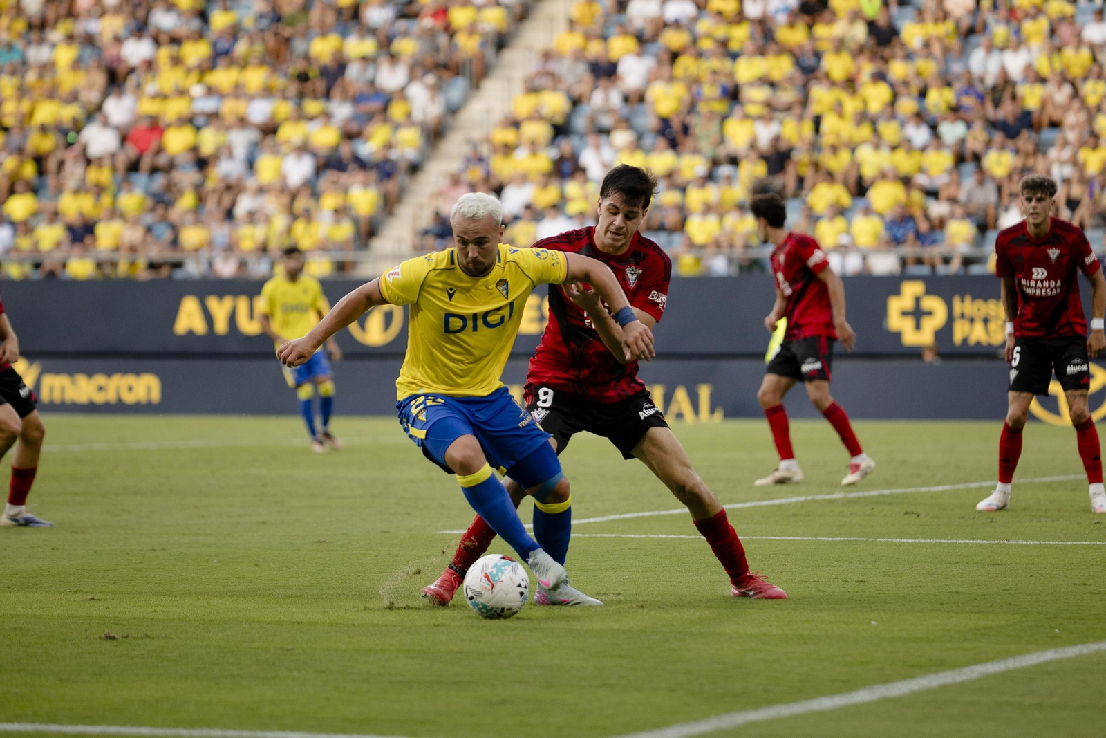 Búscate en las imágenes del primer partido del Cádiz CF- Mirandés