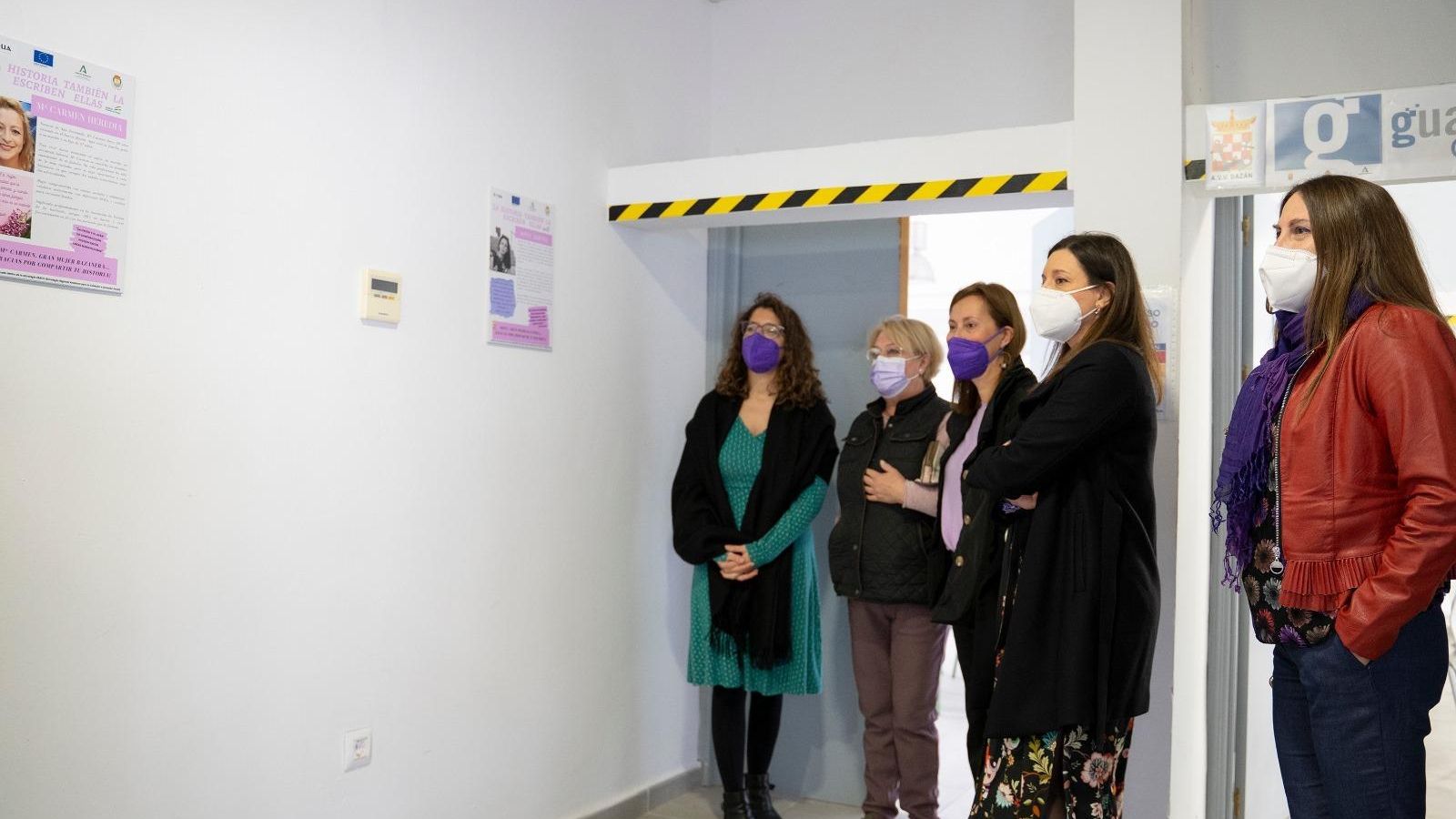 Muestra sobre las mujeres bazaneras. Muestra sobre las mujeres bazaneras.