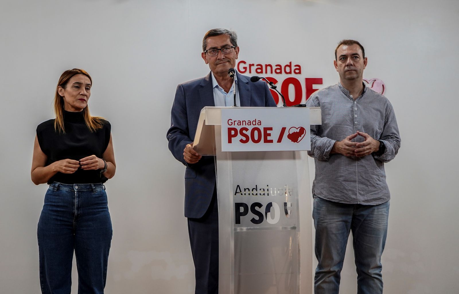 Entrena presenta las líneas maestras de las candidaturas socialistas para Granada.