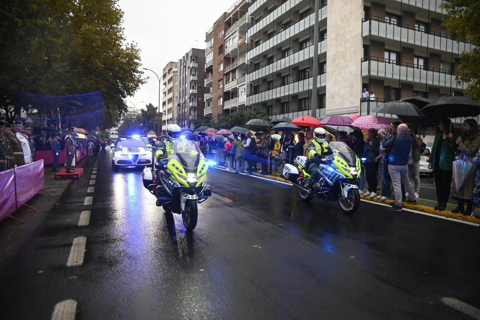 Las mejores fotos del Día de la Guardia Civil en Córdoba bajo la lluvia