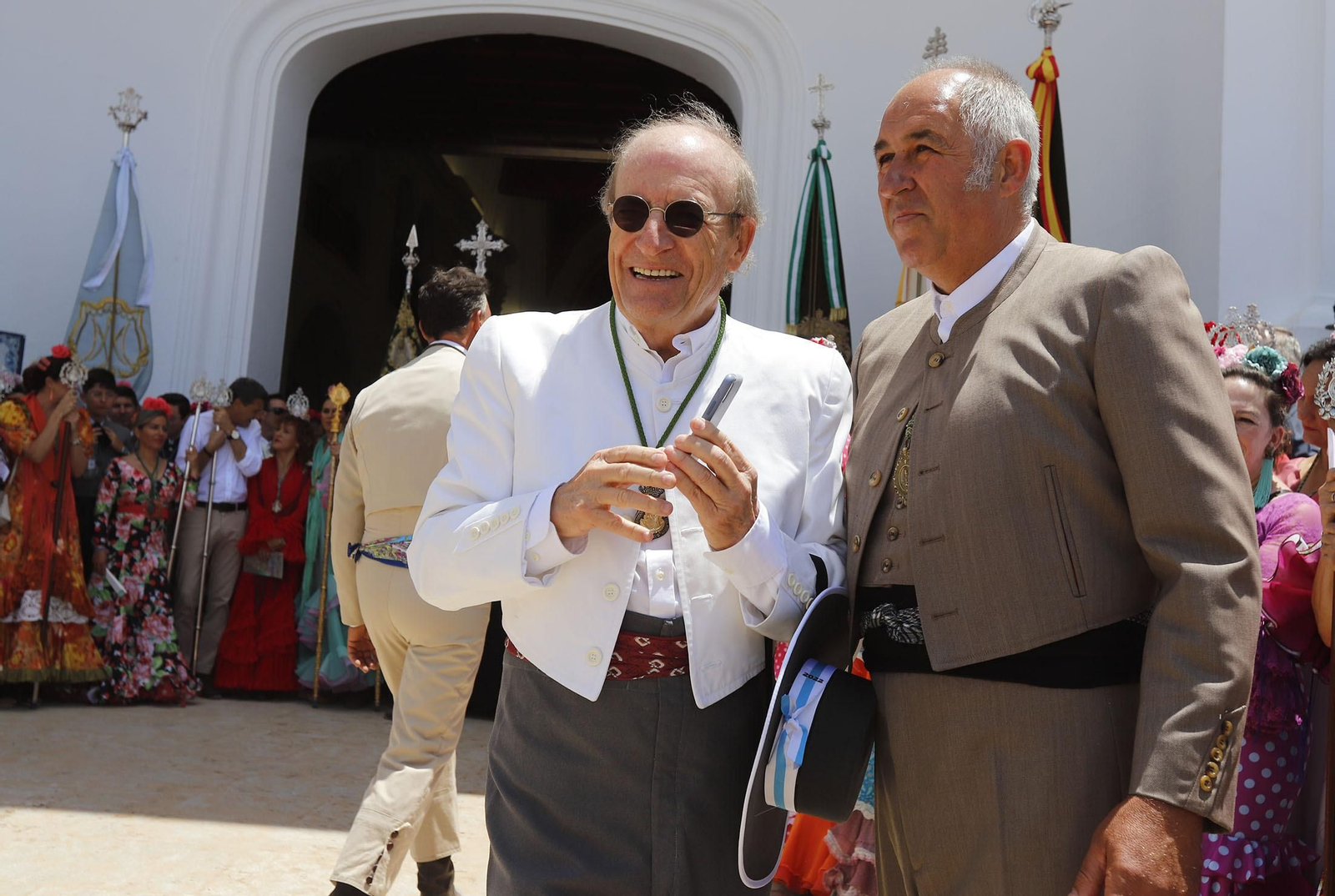 Presentación de la Hermandad de Huelva ante la Blanca Paloma