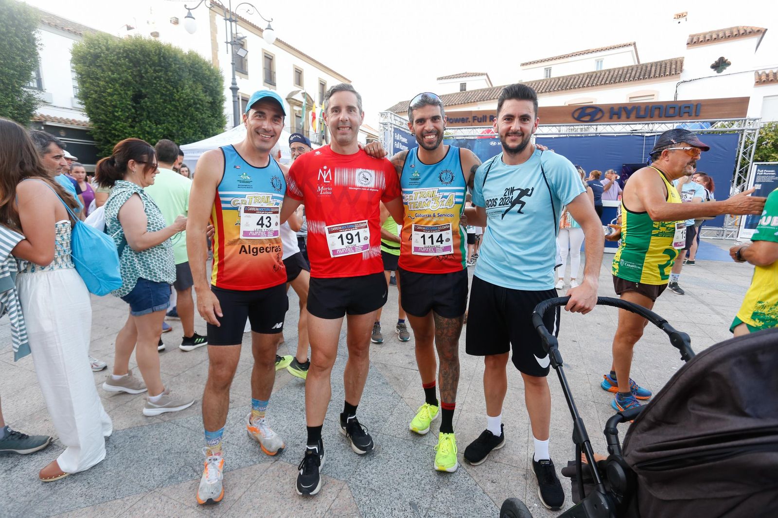 Fotos de la carrera nocturna de Los Barrios