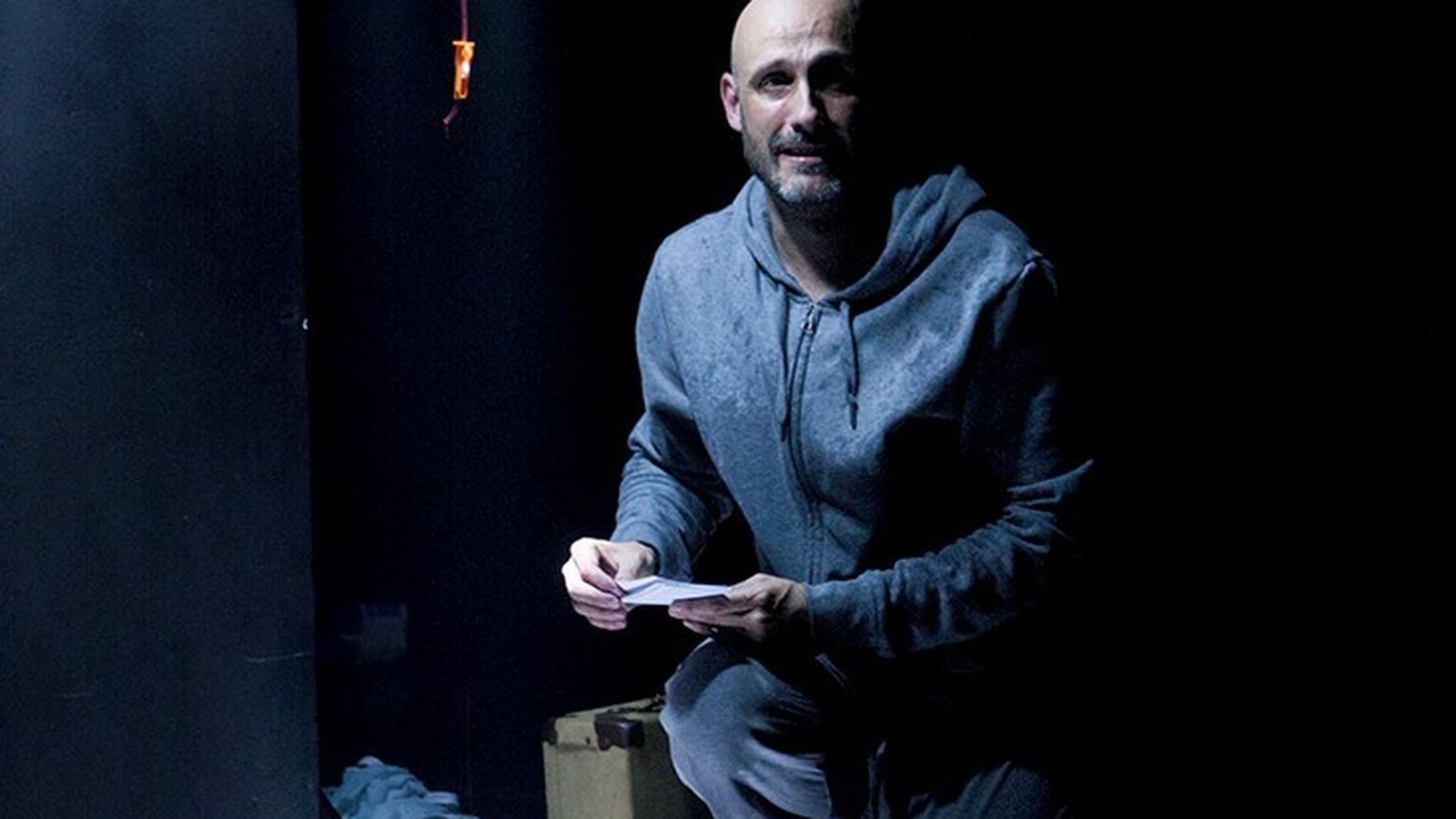 Javier Liñera, autor e intérprete de 'Barro rojo'