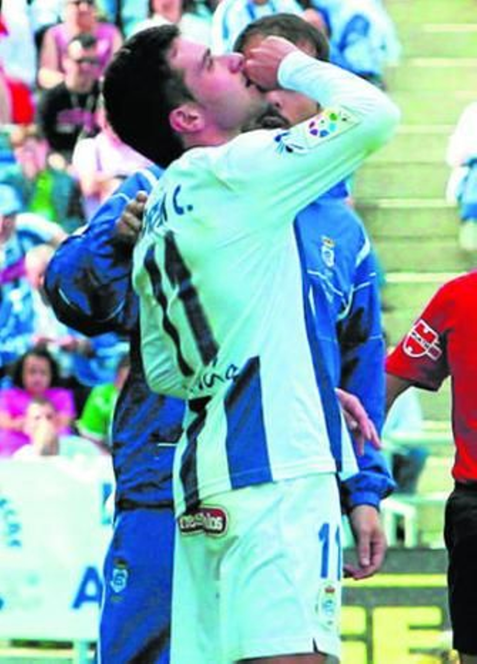 Colunga se halla atado a Huelva ante la ausencia de una oferta que satisfaga las pretensiones del Recre.