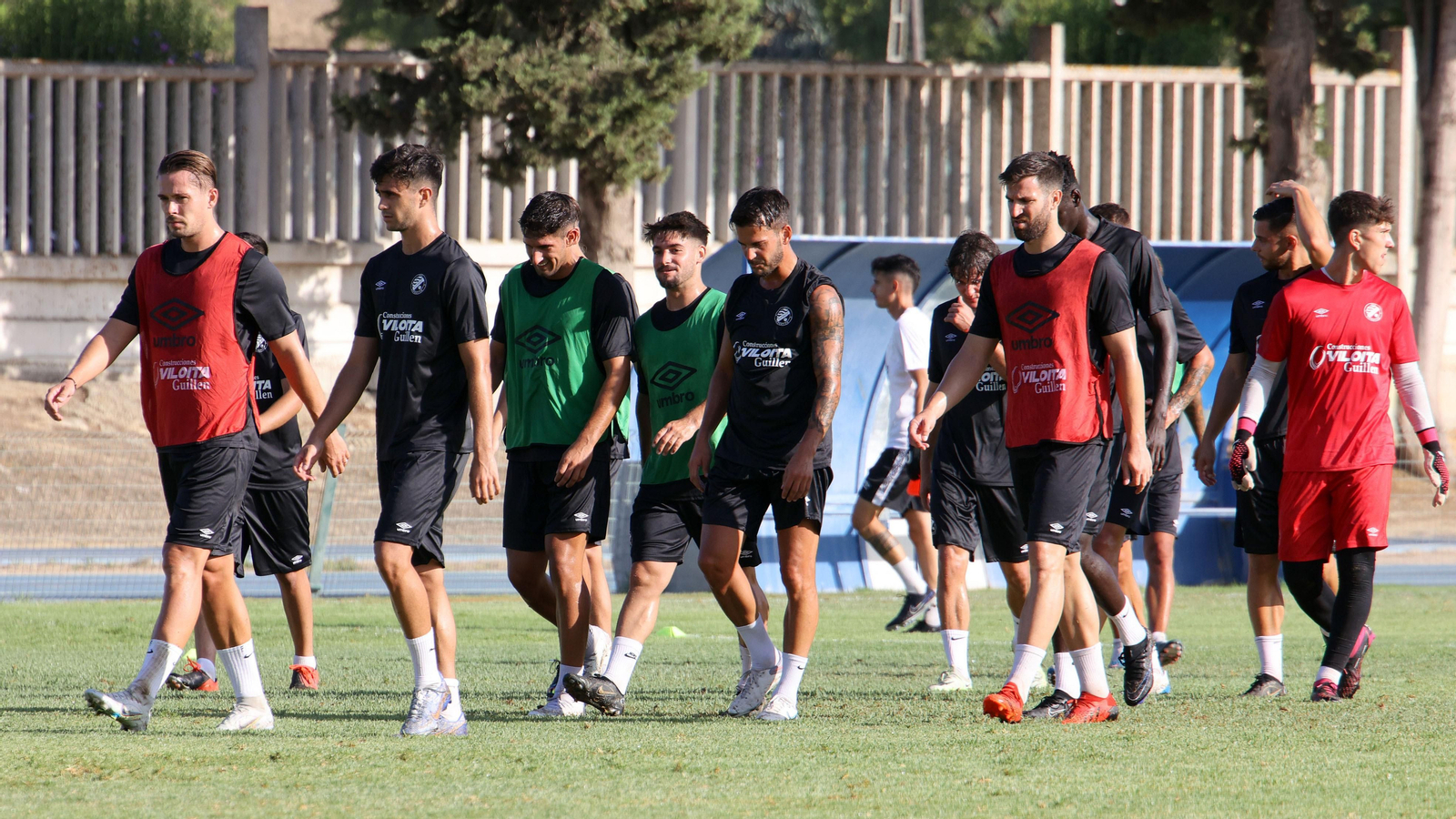 Imágenes del primer entrenamiento de pretemporada del Xerez DFC