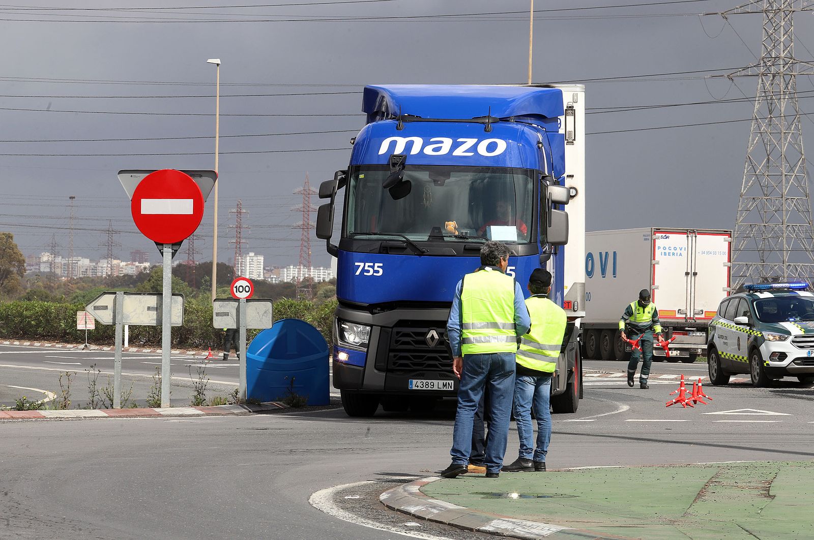 Piquetes informativos en la Punta del Sebo, en Huelva, el pasado mes de marzo